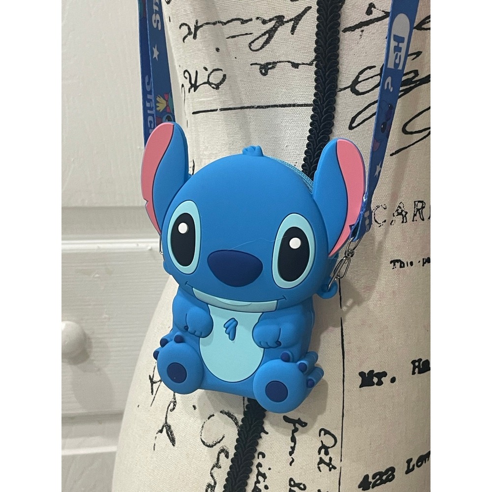 Disney Lilo & Stitch Blue Silicone 3D Character Crossbody Bag with Lanyard Strap - Picture 3 of 7